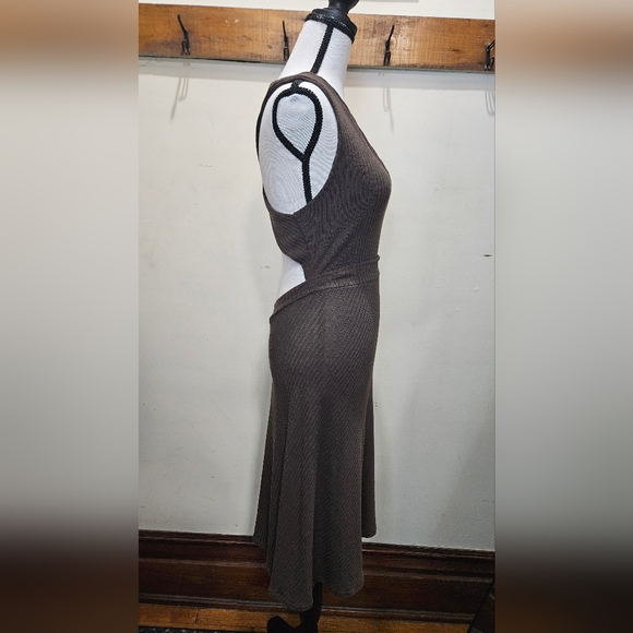 Brown Ribbed Crisscross Back Dress - Picture 3 of 8